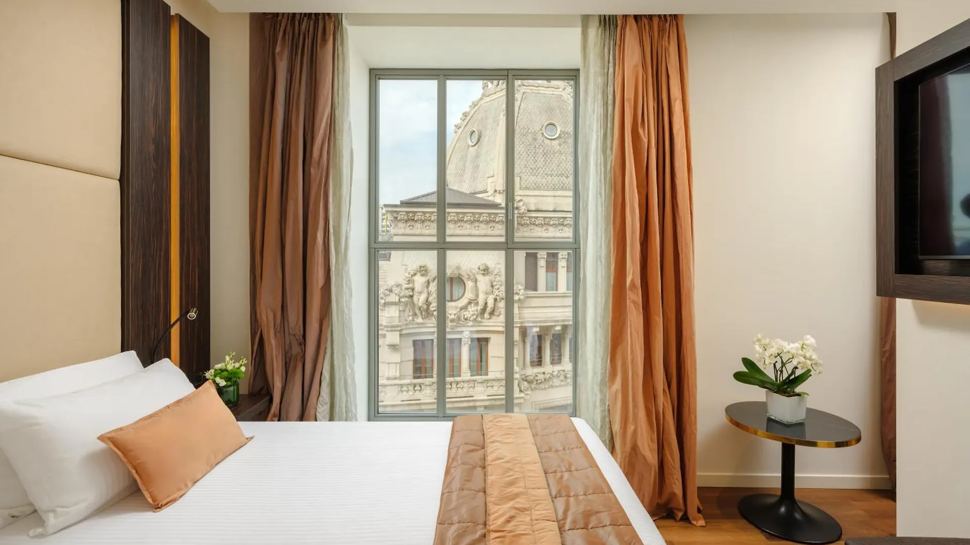 Hotel Dei Cavalieri Milano Duomo 4*, Milan